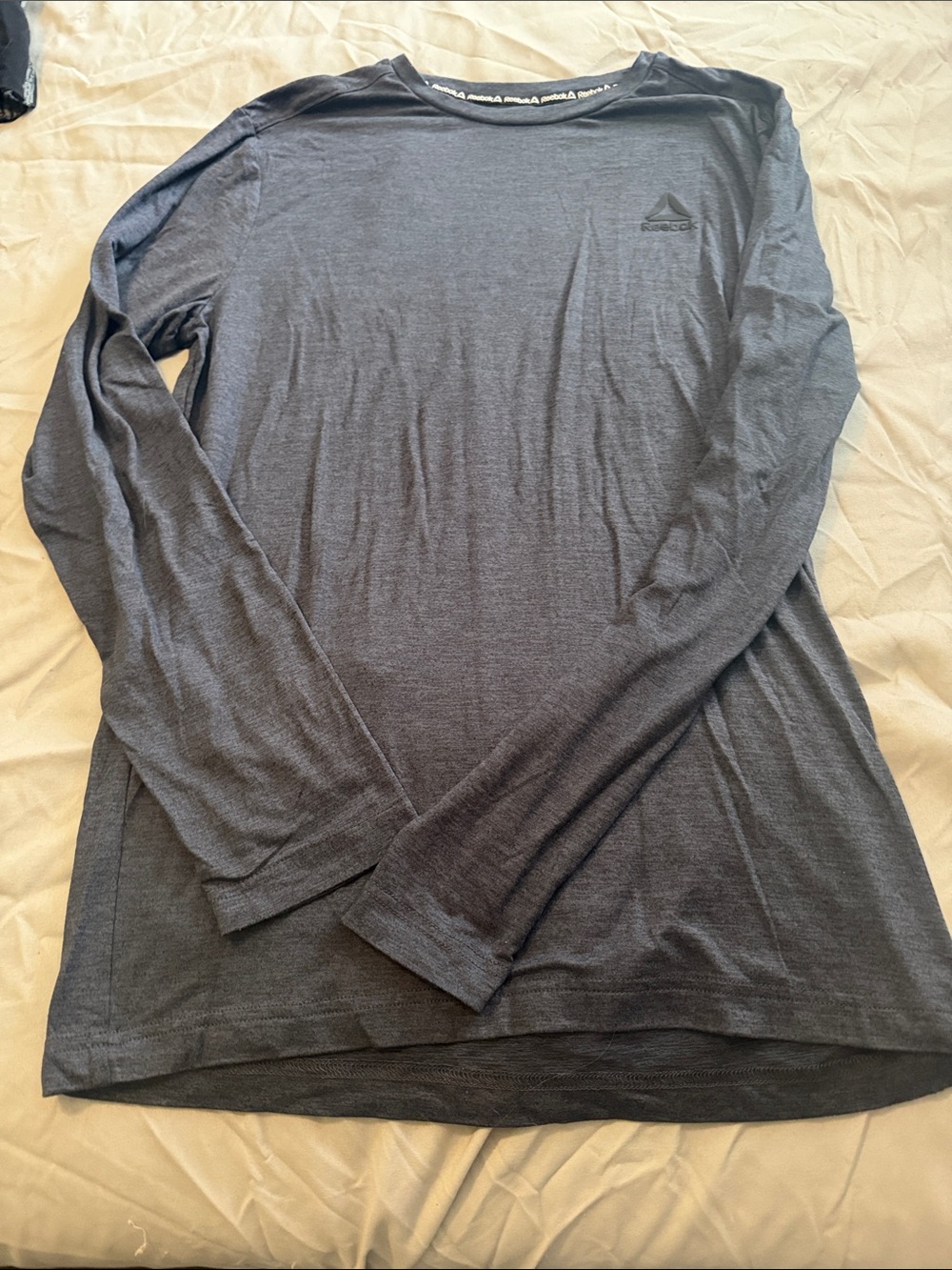 Reebok athletic shirt medium